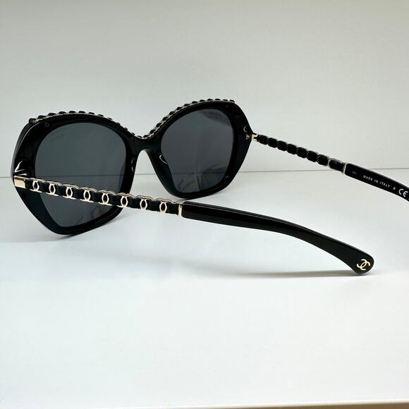 New CHANEL Sunglasses Black Gold Classic CC Chain Arms Womens - Picture 5 of 9